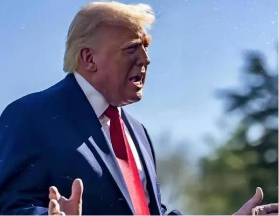 恍然大悟！特朗普的中东骗局被戳穿，炸伊朗、逼谈判全是演戏，真正目标藏不住了
 