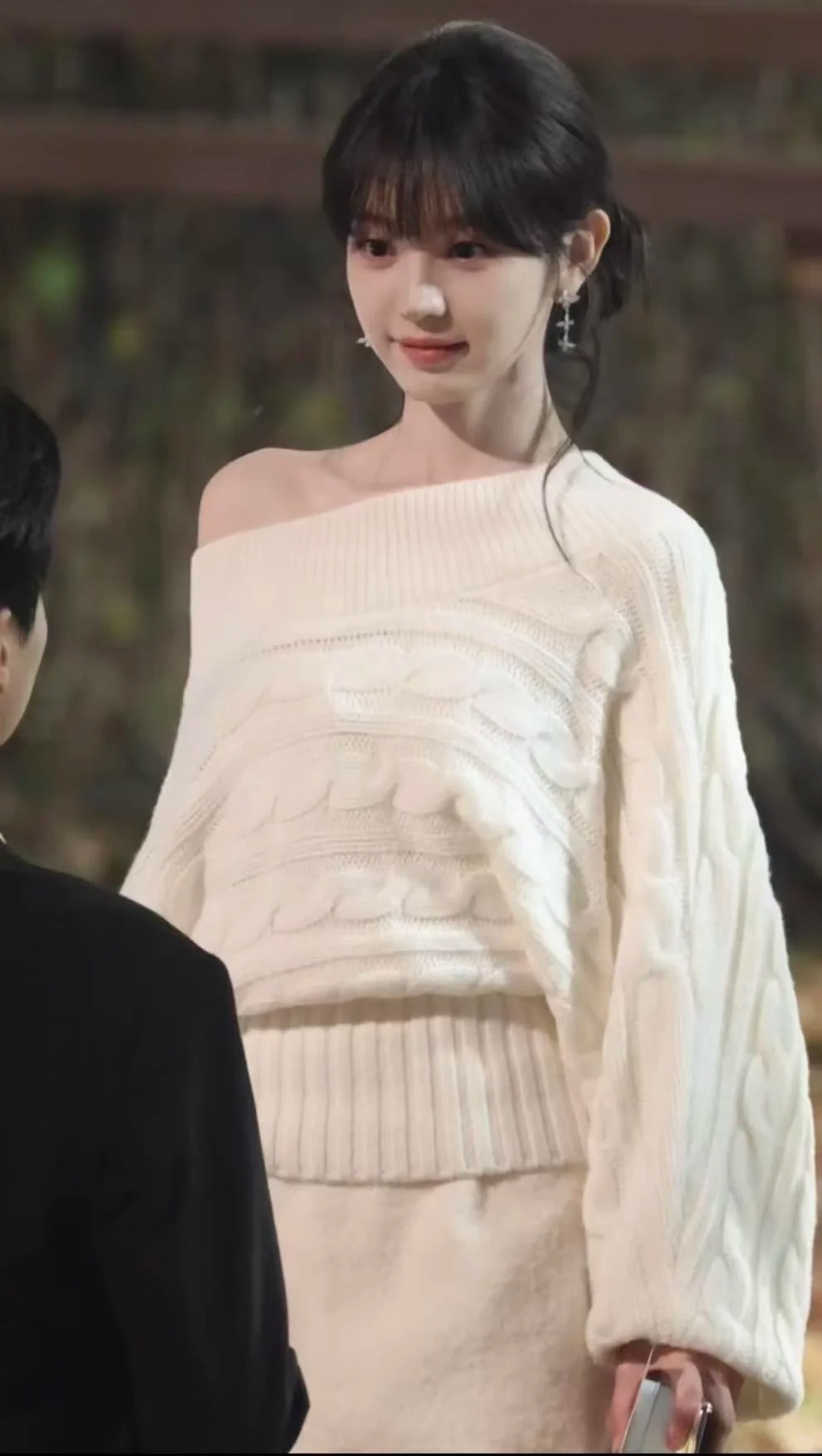 田曦薇天才女友 提档 我不会因为任何人停下奔赴理想的脚步。科研是我的征途，热爱是