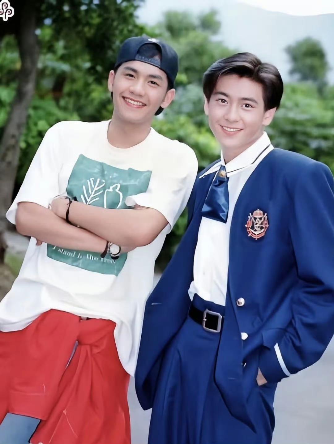 万万没想到！年轻时的张震岳颜值堪比小旋风林志颖啊。一个挨了岁月无数刀，一个却是一