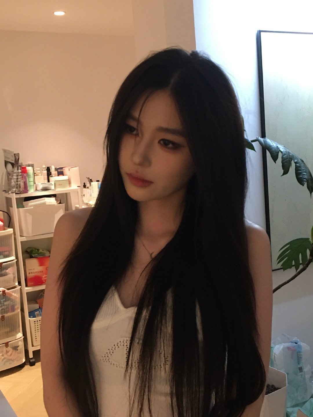 王奕、周诗雨今日份美图更新，美女就是要多营业，爱看[拳头] ​​​
