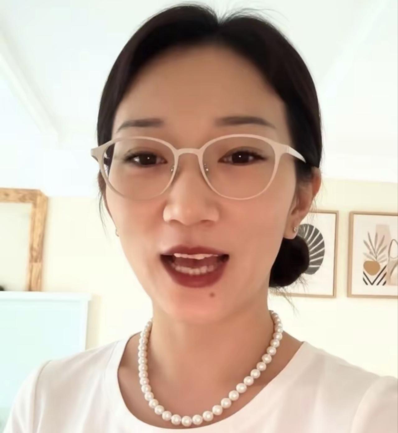 林丽现在给人一种骑虎难下的感觉！
自从她火急火燎的赶往浙江杭州以后，房子也租了，
