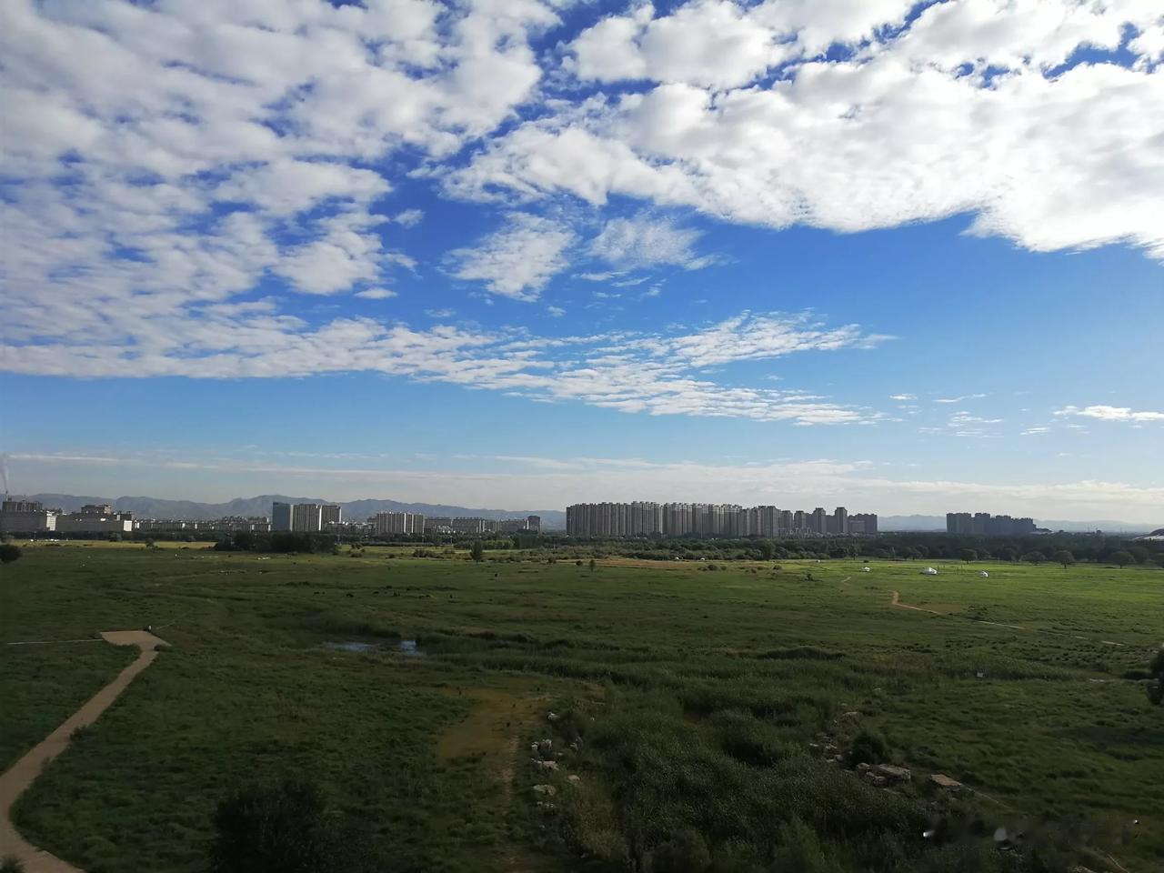 炒股：聚沙成塔
我是一个惰性十足的人，其实在个股价格的波动过程中，有许多做T的机