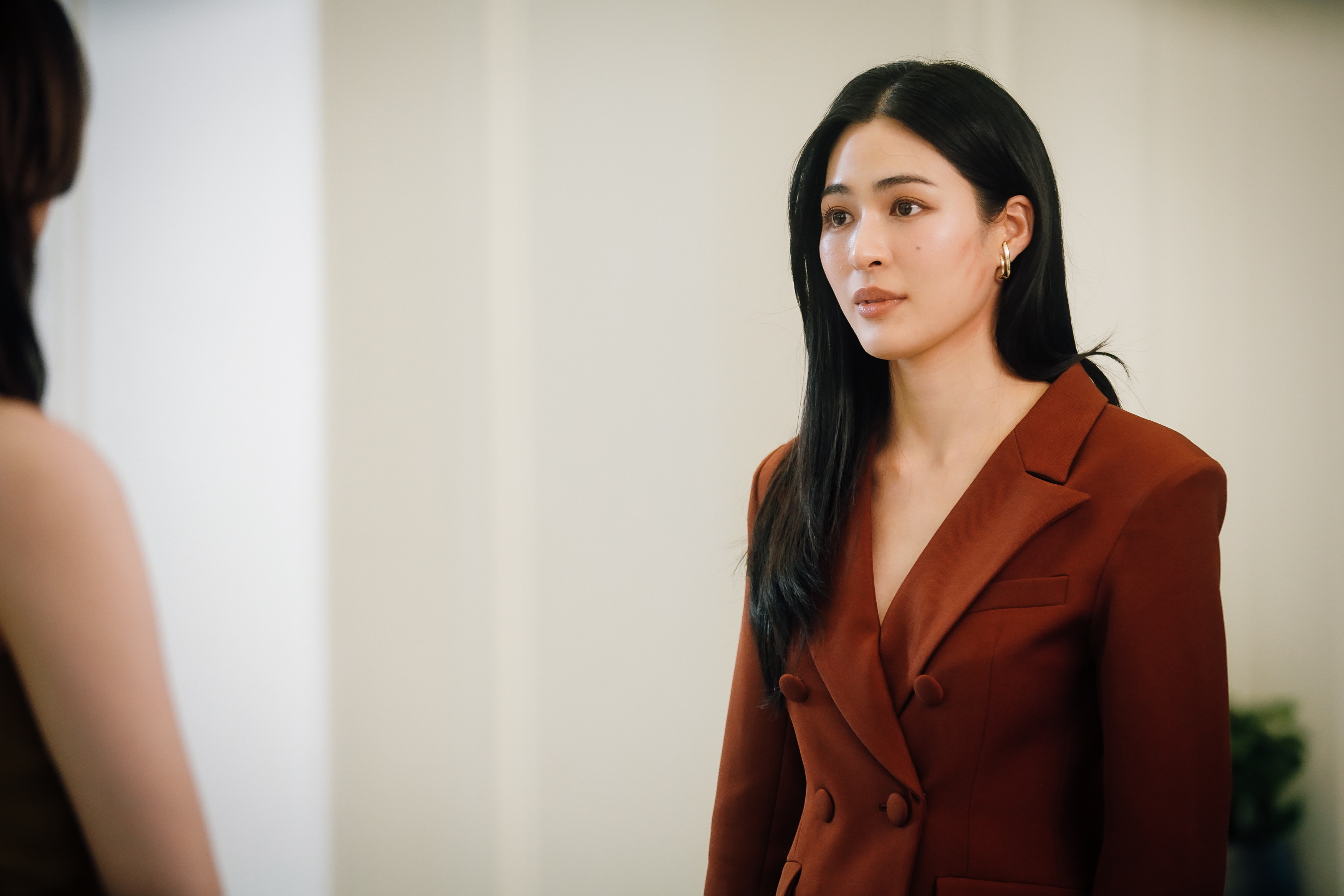 《绘梦婚礼》EP10金卡蒙跟踪而来，对 Neen大打出手，最终事情闹得一发不可收