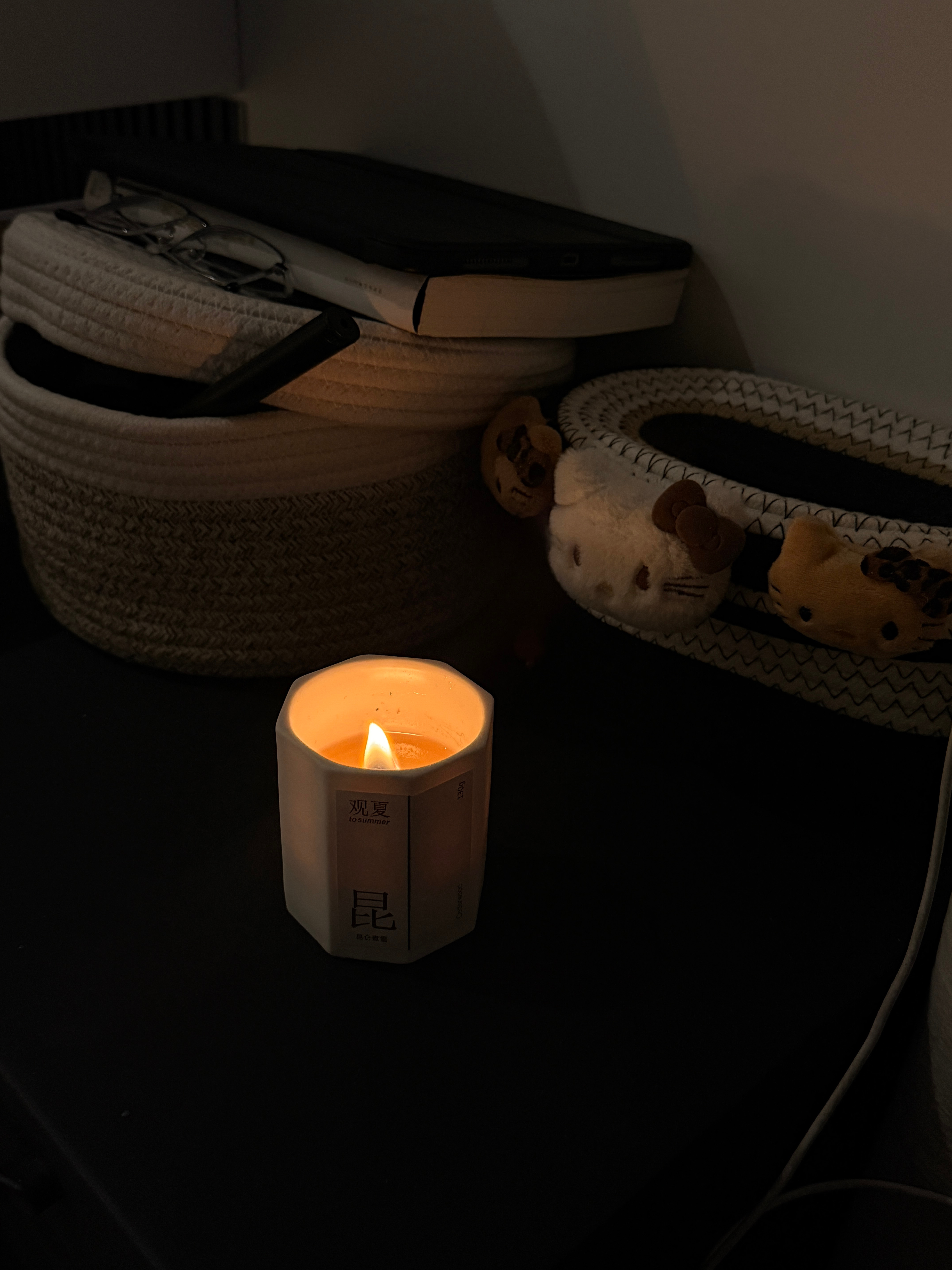 一秒入冬 这个天儿只适合躺尸[淡淡的] ​​​