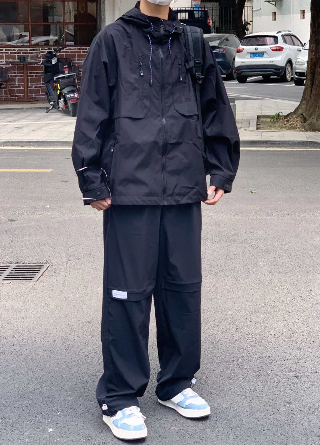 秋季男生黑色系户外穿搭🍂今天是舒适休闲风