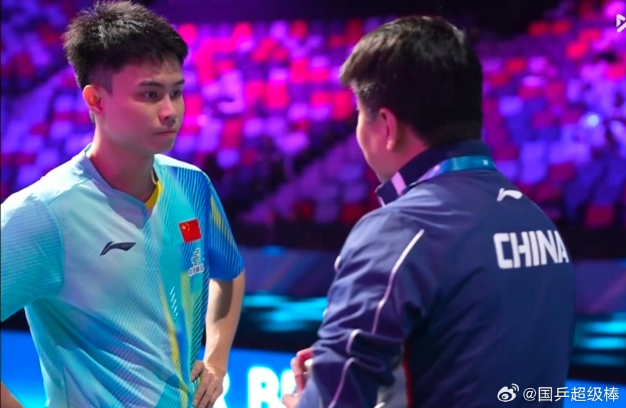 026年3月30日，澳门世界杯单打首日周启豪3－1川上流星，第三局暂停太关键，王