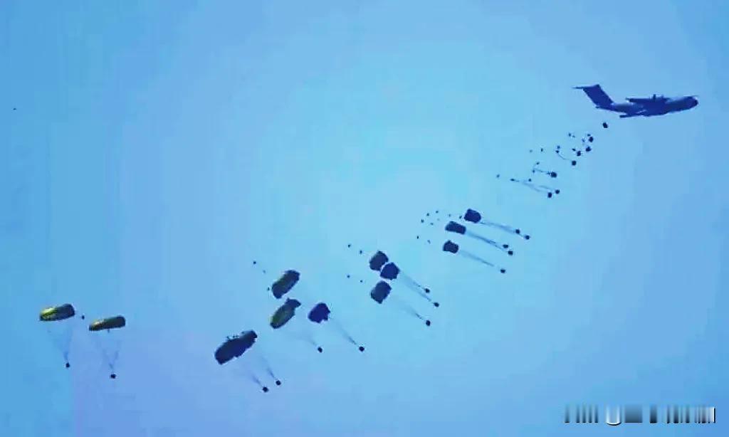 空投物资大部分落入大海，加沙人民很难获得这些空投物资，根据央视新闻报道，目前加沙