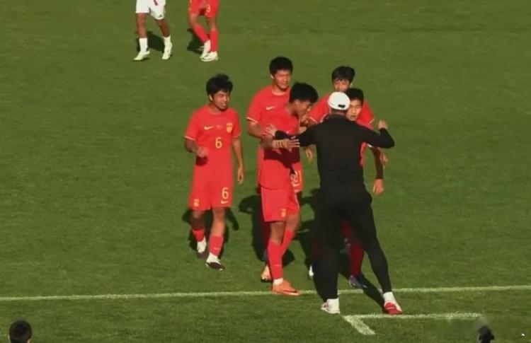 U15国足2比0赢了意大利U15队意大利国家之杯小组赛第2轮，U15国足对阵意大