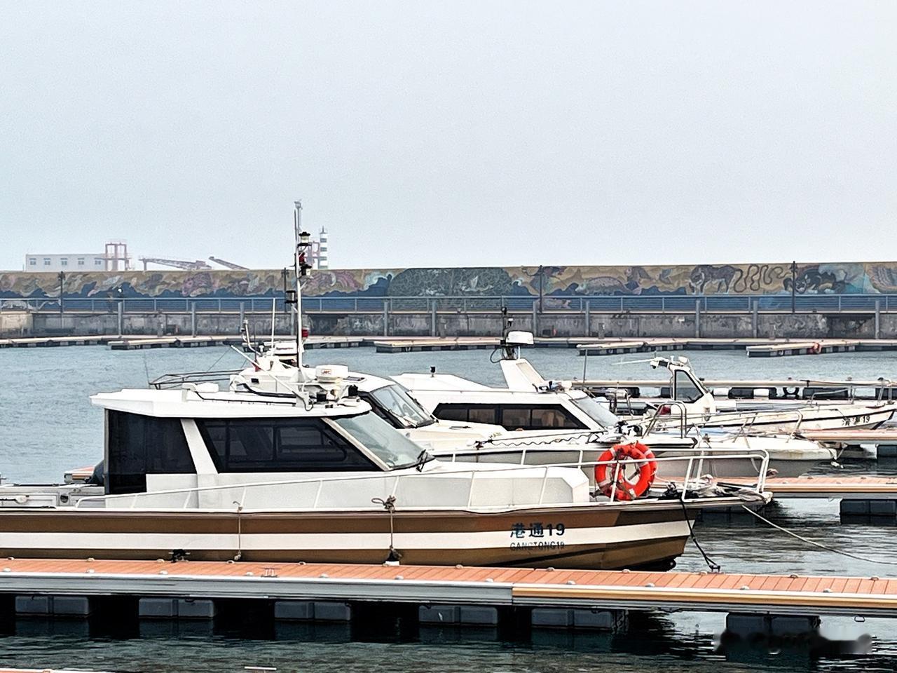 负债是正常的，不负债才是不正常。当前全球债务315万亿，有哪个国家的政府不负债啊