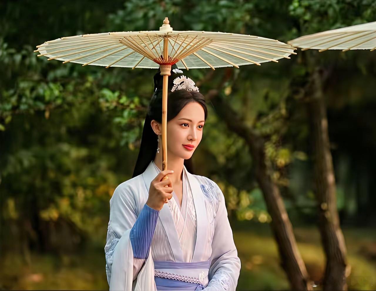 《凡人修仙传》收视率高，心情最复杂的应该是金晨了，不是因为导演给的片酬低了，而是
