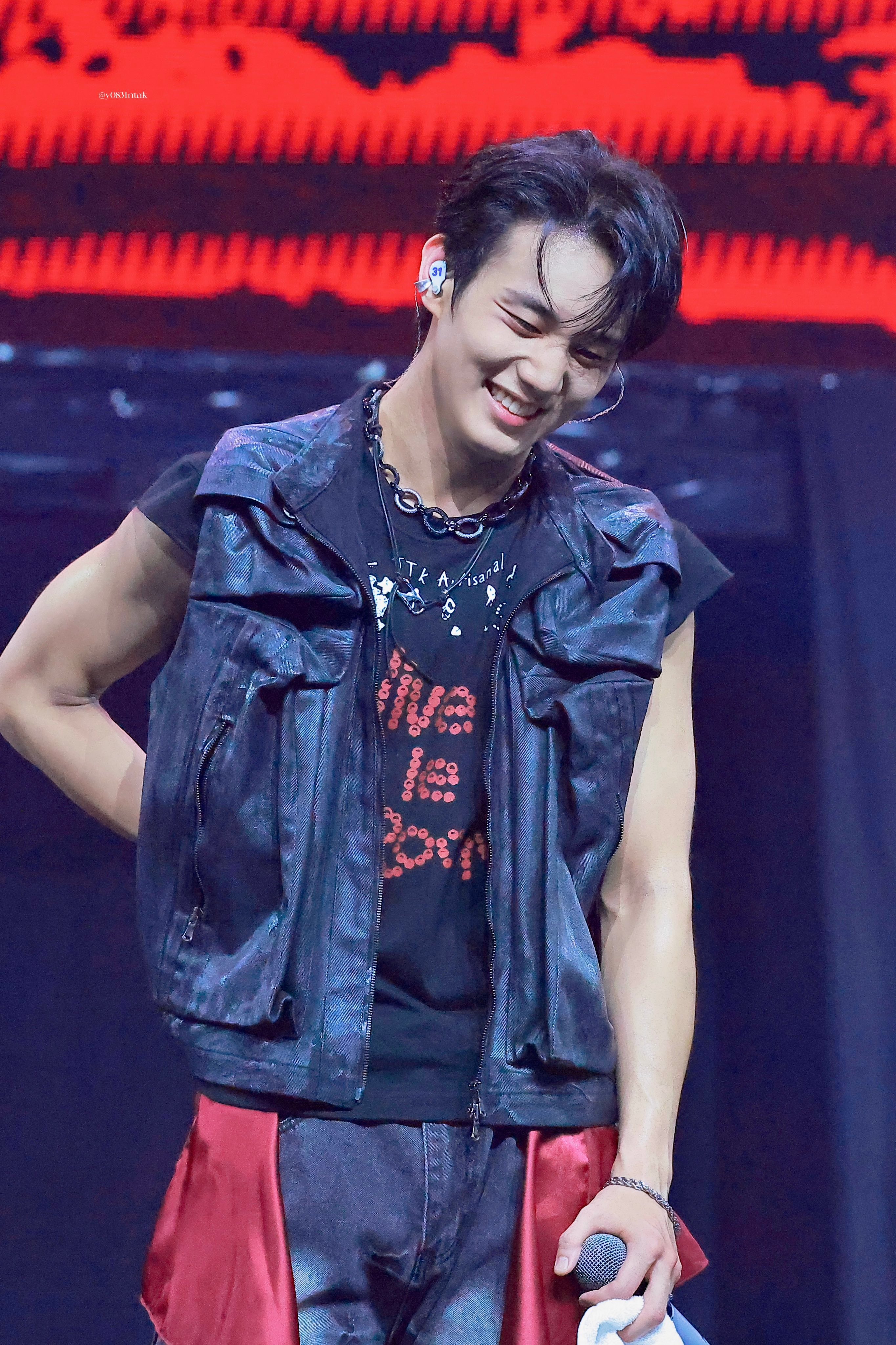260718 高清 © y0831ntak 
