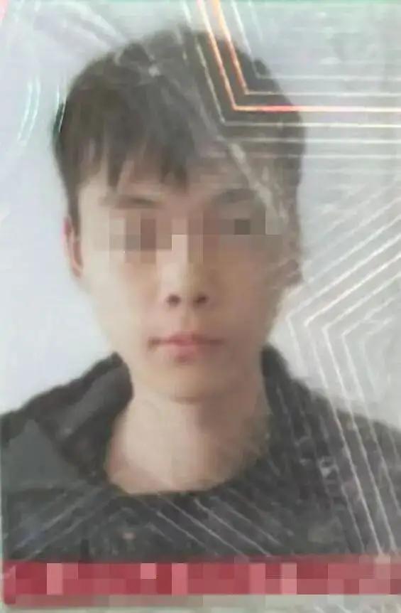 25 岁员工 34 楼跳楼身亡，家属：母亲突发疾病半身不遂请辞被领导拒绝，误工一