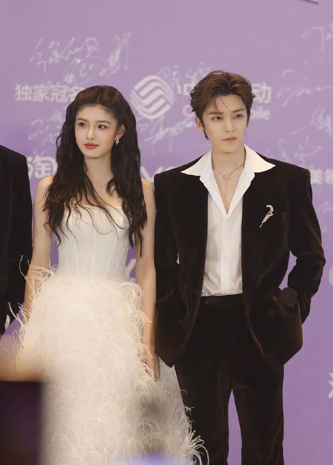侯明昊 导演你要毁了我吗 导演盛赞侯明昊艾米演技真挚，此话一出侯明昊大惊失色，连