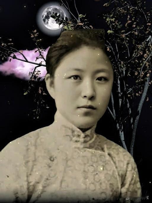 谁能想到，这个眉眼温柔的年轻姑娘，用最后一颗子弹，守住了整个抗战情报网的命脉！