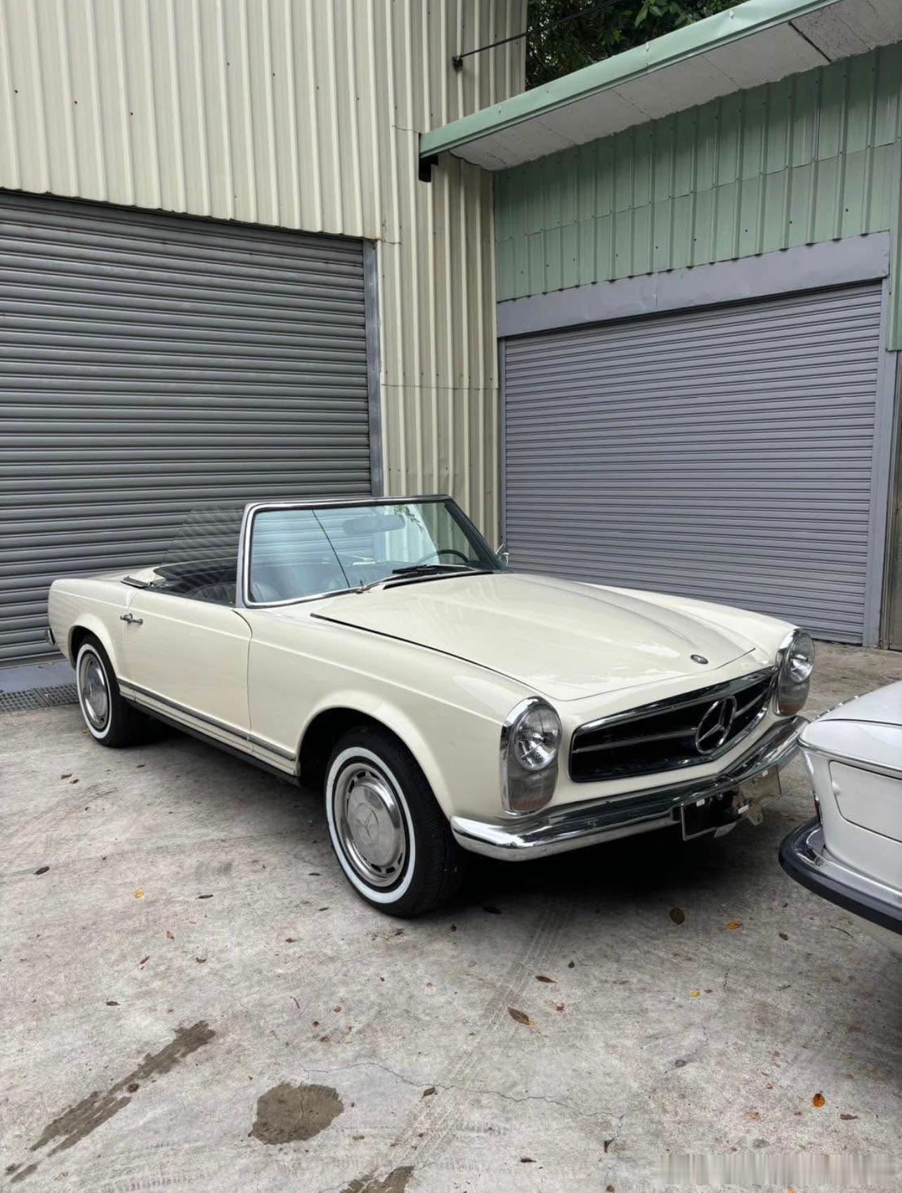 台湾老车🇩🇪BENZ W113 230SL Pagoda Convertib