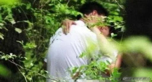 广东广州，男子出轨女员工，为了节约开酒店的费用，提出和女子一起搬出去租房住，还承