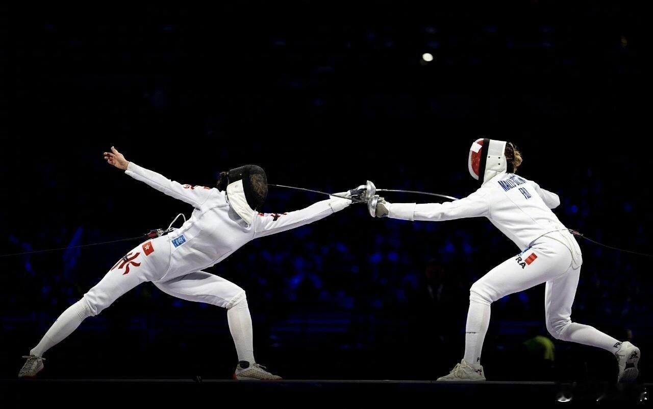 #这就是来自击剑冠军的杀伤力吗#击剑比赛真的是我在巴黎奥运会最关注的一个项目呀，