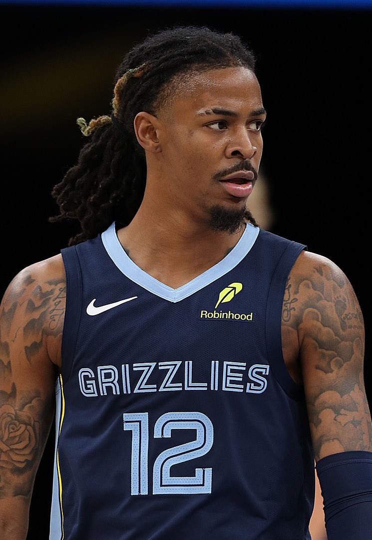 雄鹿有意莫兰特 据Evan Sidery报道，雄鹿是目前最想得到莫兰特的球队，热