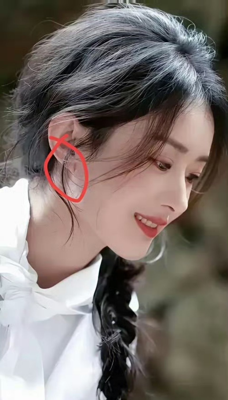 现在最后悔的就是赵丽颖了。​不是她和冯绍峰离婚了，也不是她离婚时没带走想想。而是