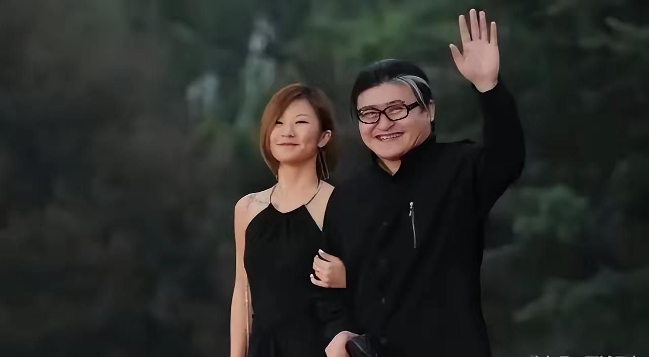 【我和你】
那是在奥运舞台，全世界都在看，都在听，大气沉稳的刘欢，不愧是当代的歌