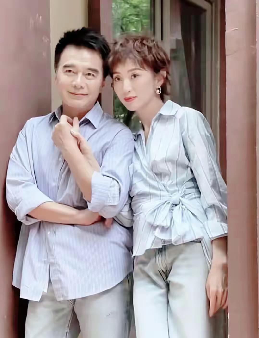 许亚军发文要追究网暴者责任！有啥可告的，大家也只是同情他的大儿子，他确实没去嘛，