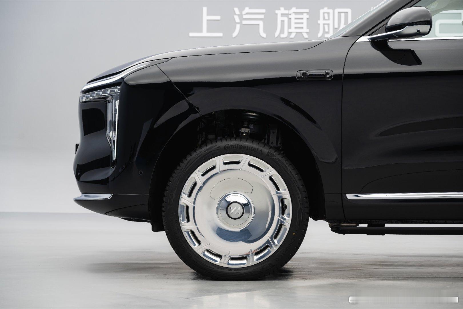 上汽旗舰智己LS9今日开启预售上汽旗舰智己LS9首发评测上汽旗舰智己LS9舒适度