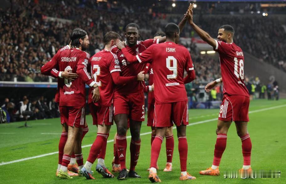 欧冠利物浦客场5：1大胜法兰克福，终于结束了各项赛事4连败的颓势。
本场比赛，埃