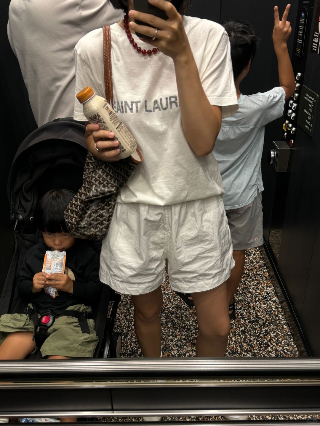 OOTD｜对镜自拍