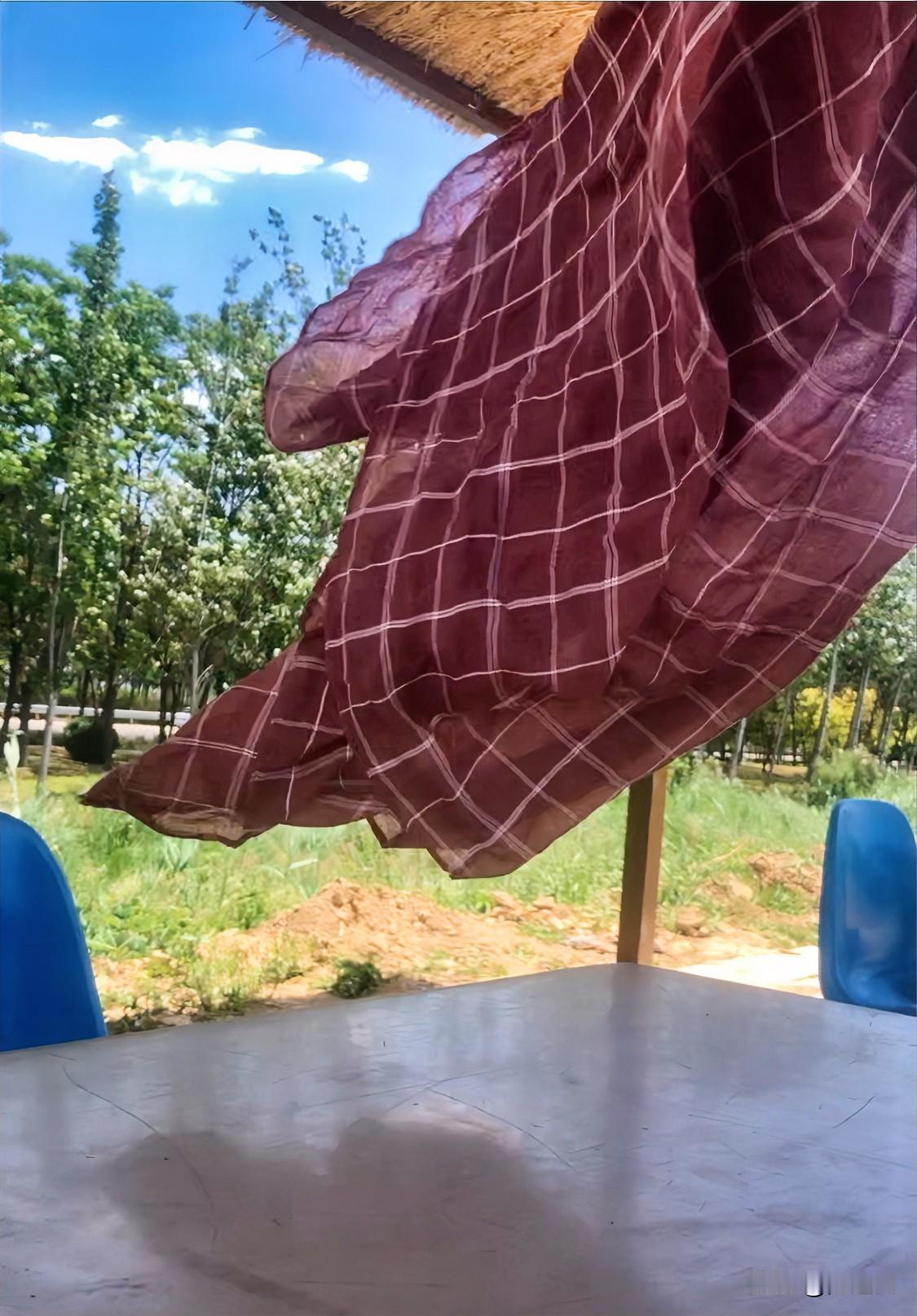 50岁，现在被别人问起例假情况，都不好意思讲还有且很正常：每月时长约7天，第一二