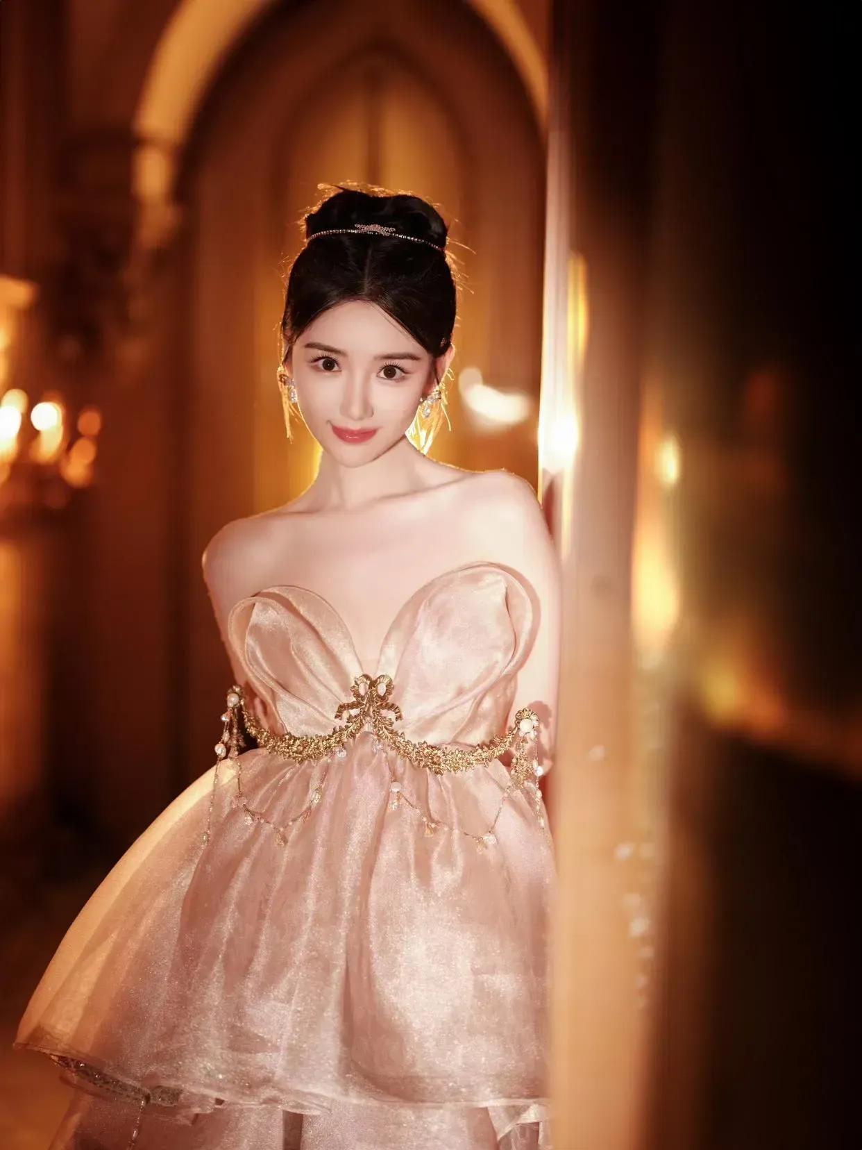 我感觉现在已经认不出毛晓彤了……，这个世界变化太快了[黑线]

图3图4时期已经