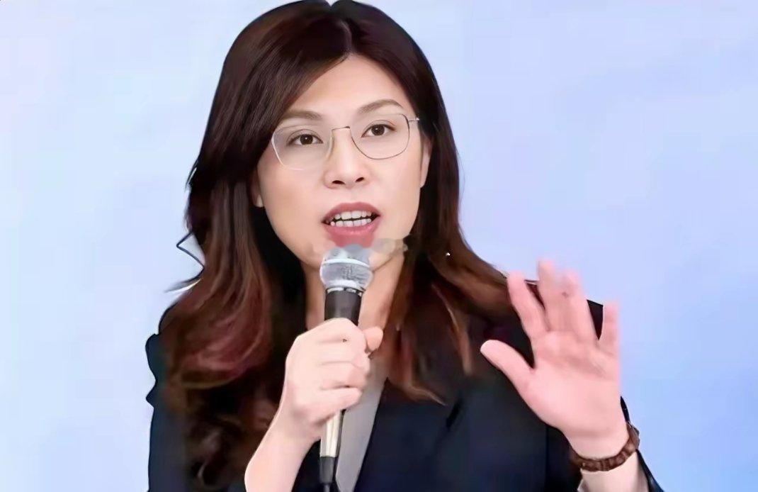 日本自民党窜台，见遍了蓝绿白三党，唯独在国民党这里吃了闭门羹。郑丽文直接爽约，日