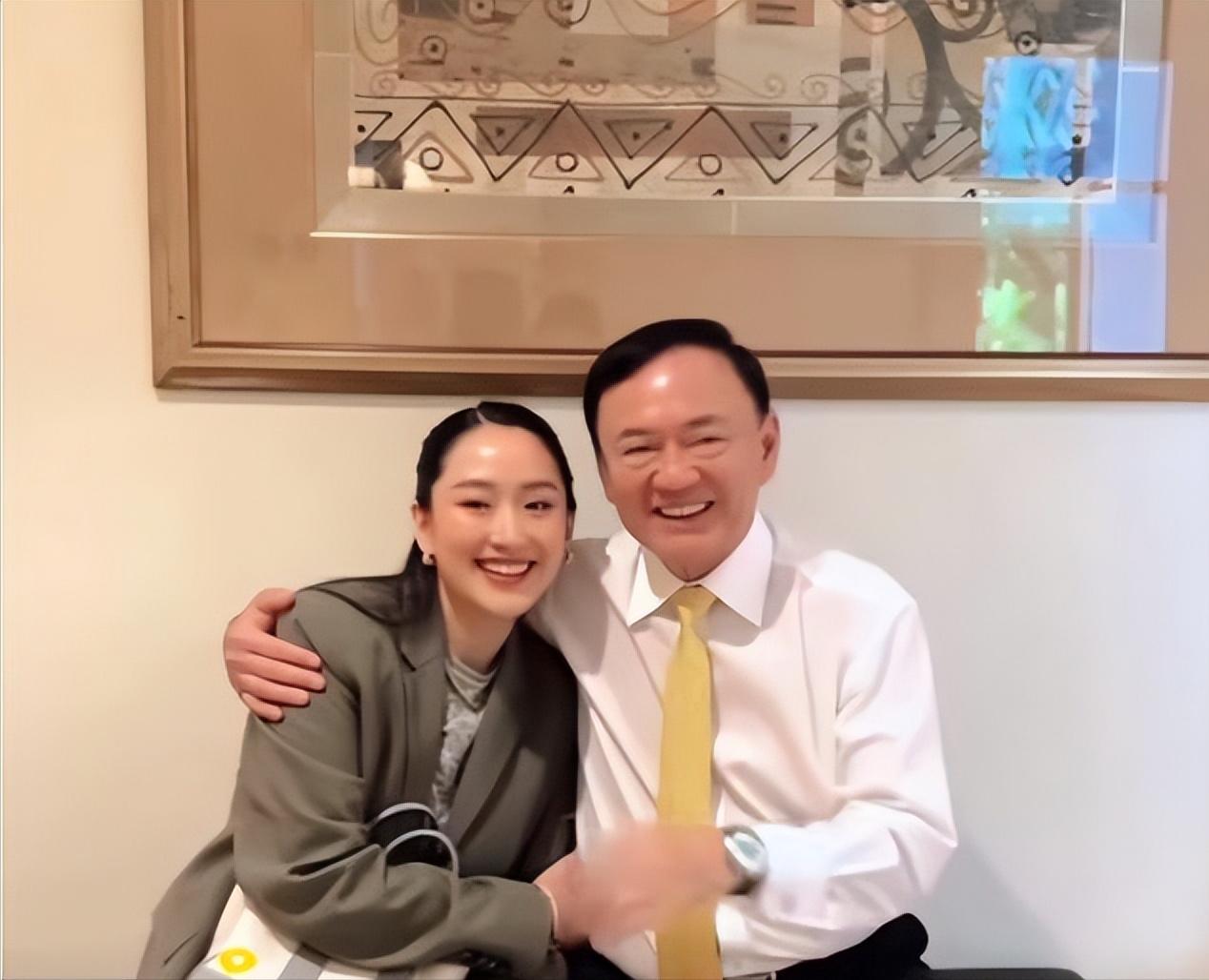 当地时间9月14日，泰国惩教署副署长兼发言人透露，他信将根据监狱的周期被安排到单