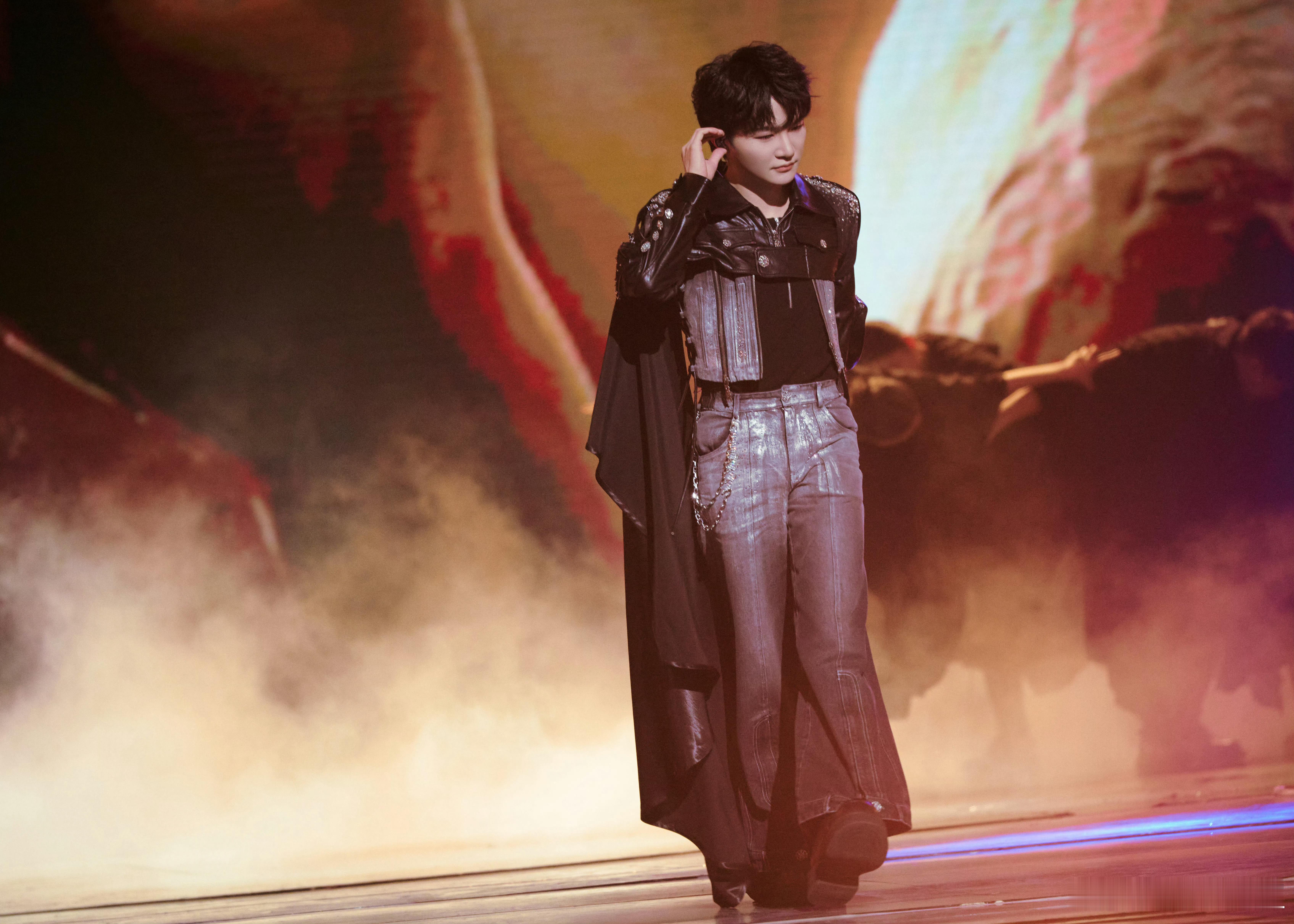 周深 周深等光来感受人间烟火 [2026.02.08]🌟深深发博  网页链接?