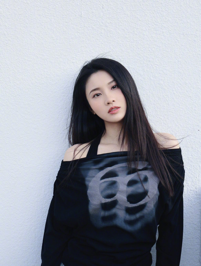 娜扎是张慧雯最严厉的母亲娜扎好特别的打call方式 娜扎这哪是打call，分明是