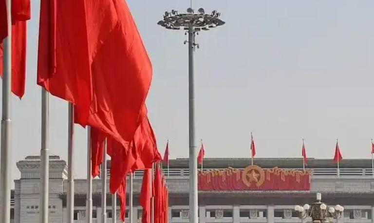 中国实力这么强，为何连一个正式盟友都没有？其实答案很现实 —— 吃过越南、阿尔巴