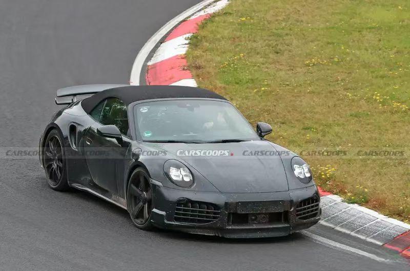 【新款保时捷911 Turbo S Cabriolet谍照 或搭700马力混动系
