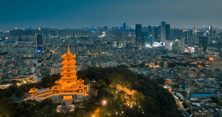 这个特大城市，突然扩容了