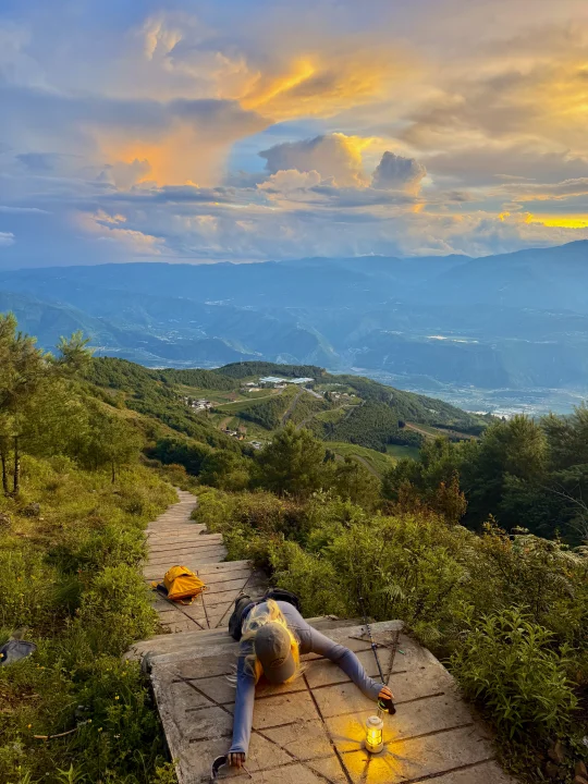 昆明0元秘境!悬崖天梯伸手捞落日🌄📍附线路