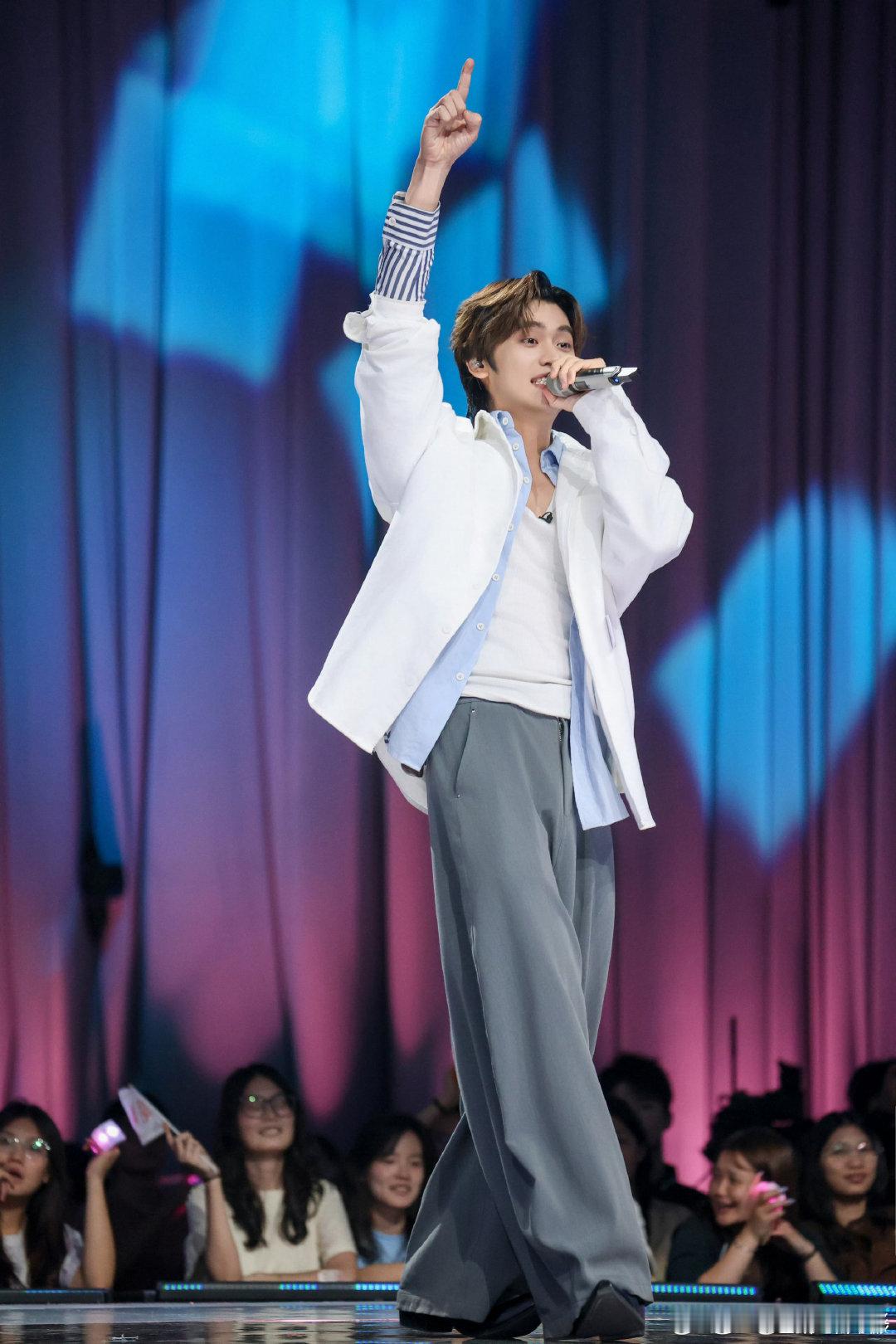 救命！李斌彬这版《别叫我达芬奇》改编绝了，颜值还这么能打！