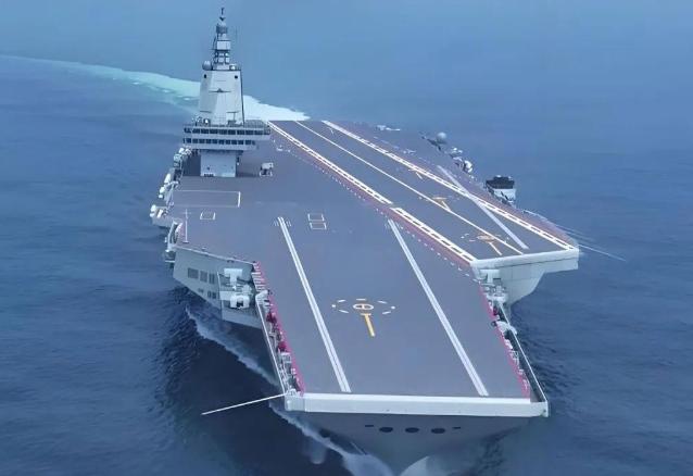 福建舰第七次海试后，西方媒体彻底沉默了，他们始终想不明白一个道理，那就是为什么西