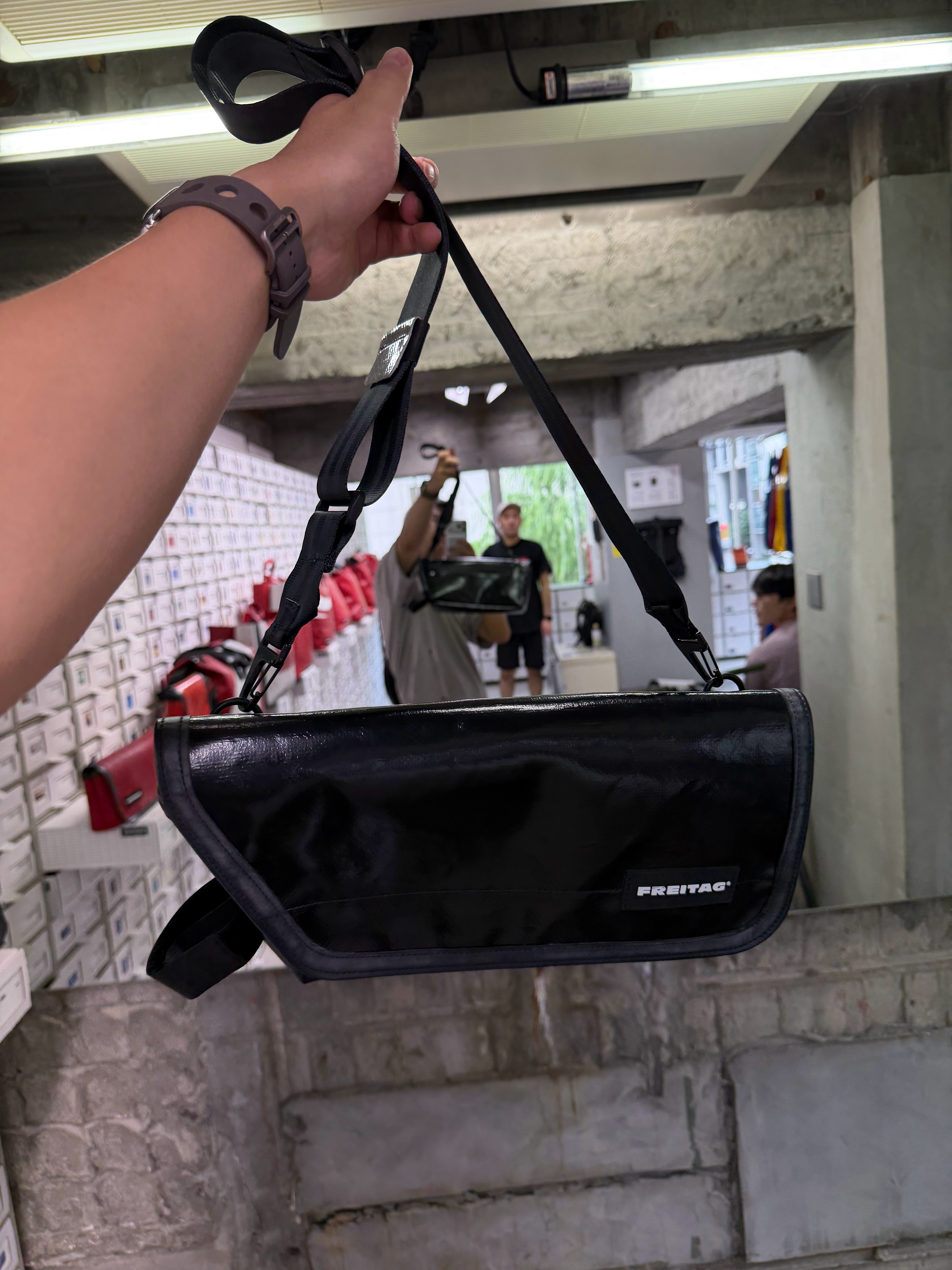 打工人三件套集体大涨价打工三件套都在涨价，其实意味着，二手市场会开始繁荣，多的话