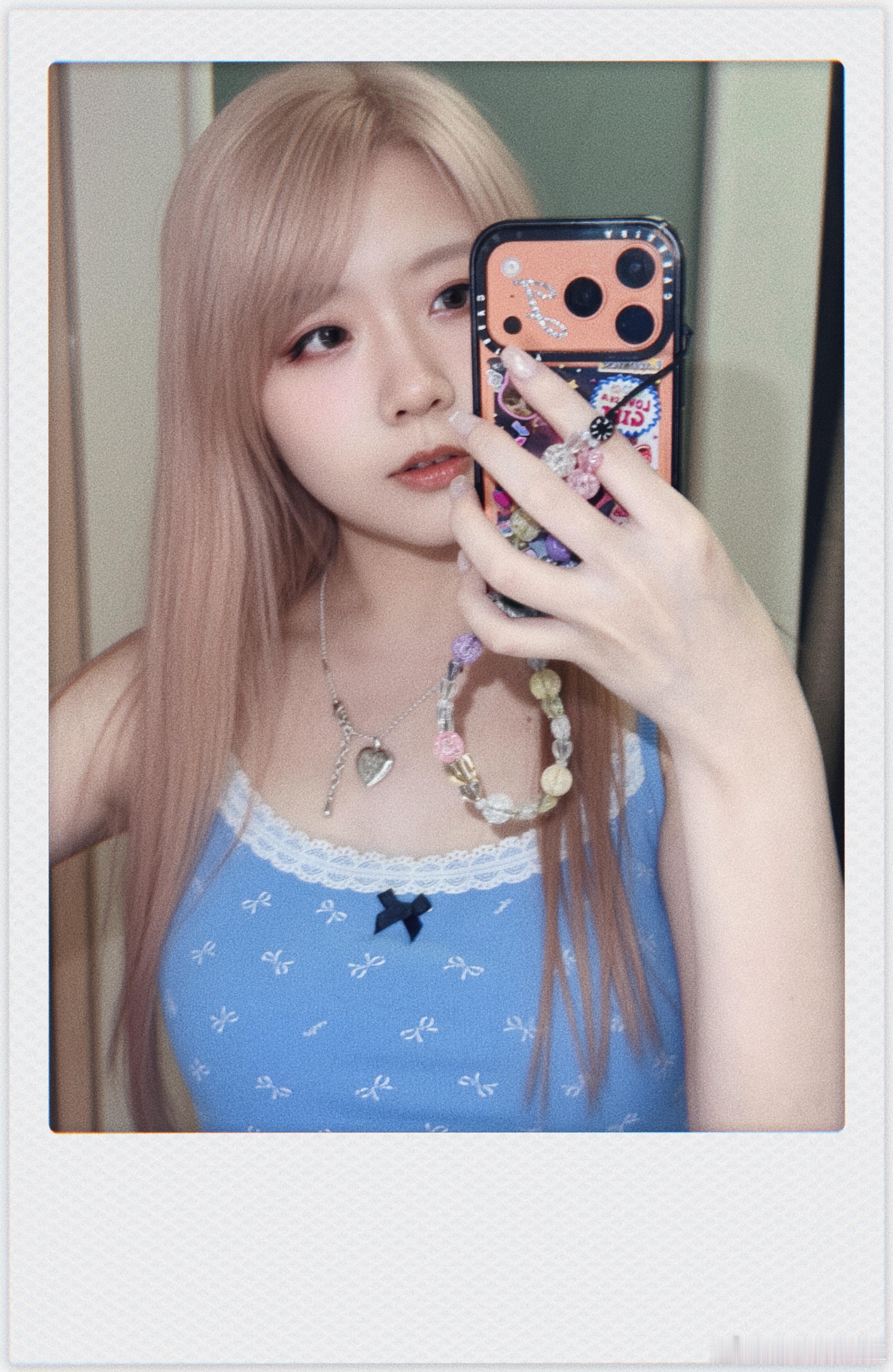 (｡- .•)没什么事儿 就是想发个自拍🤳🏻 
