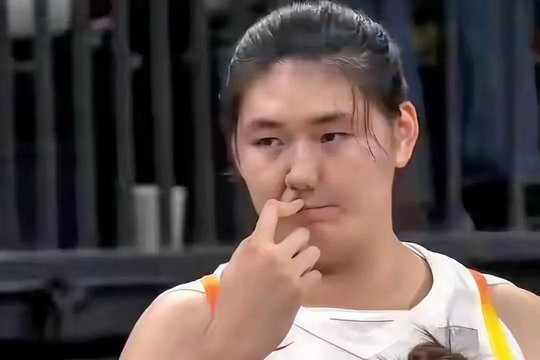 亚洲杯中国女篮110:59大胜印尼，球员表现3人满分 2人优秀 1人及格目前中国