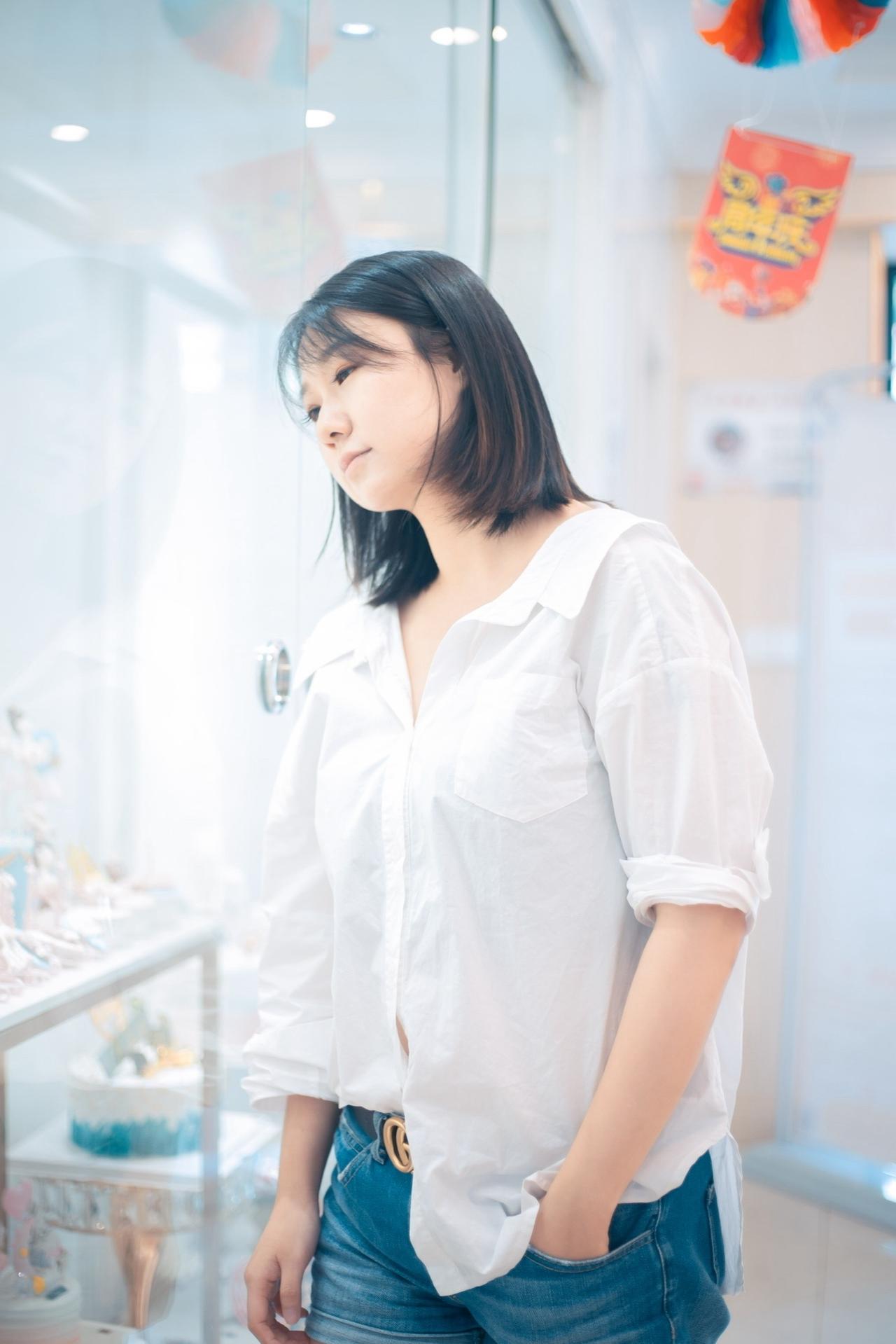 甜品店拍美照，跟着参数一起拍出属于你的美照
相机参数：
相机：佳能5d3
闪光灯