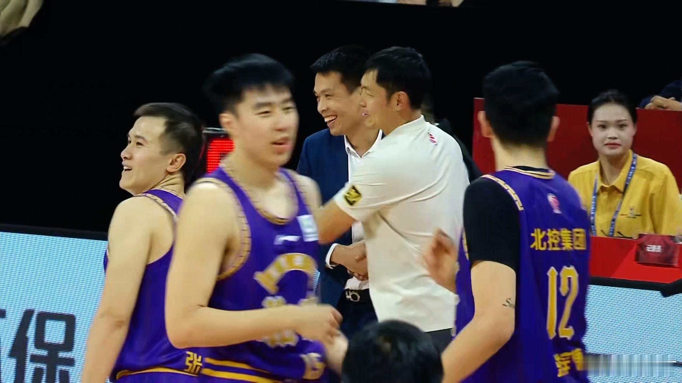 NBL球队亮相CBA杯赛 解指导距离创造新历史就差一点点，但这场球金牛绝对打出尊