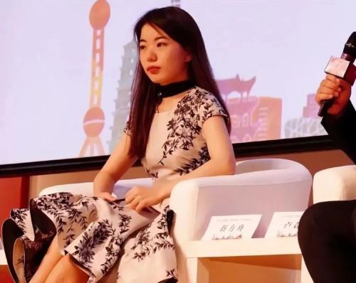 蒋方舟的故事，不是一个人的故事。它是一面镜子。照出的是这个社会对"天才"的迷信，