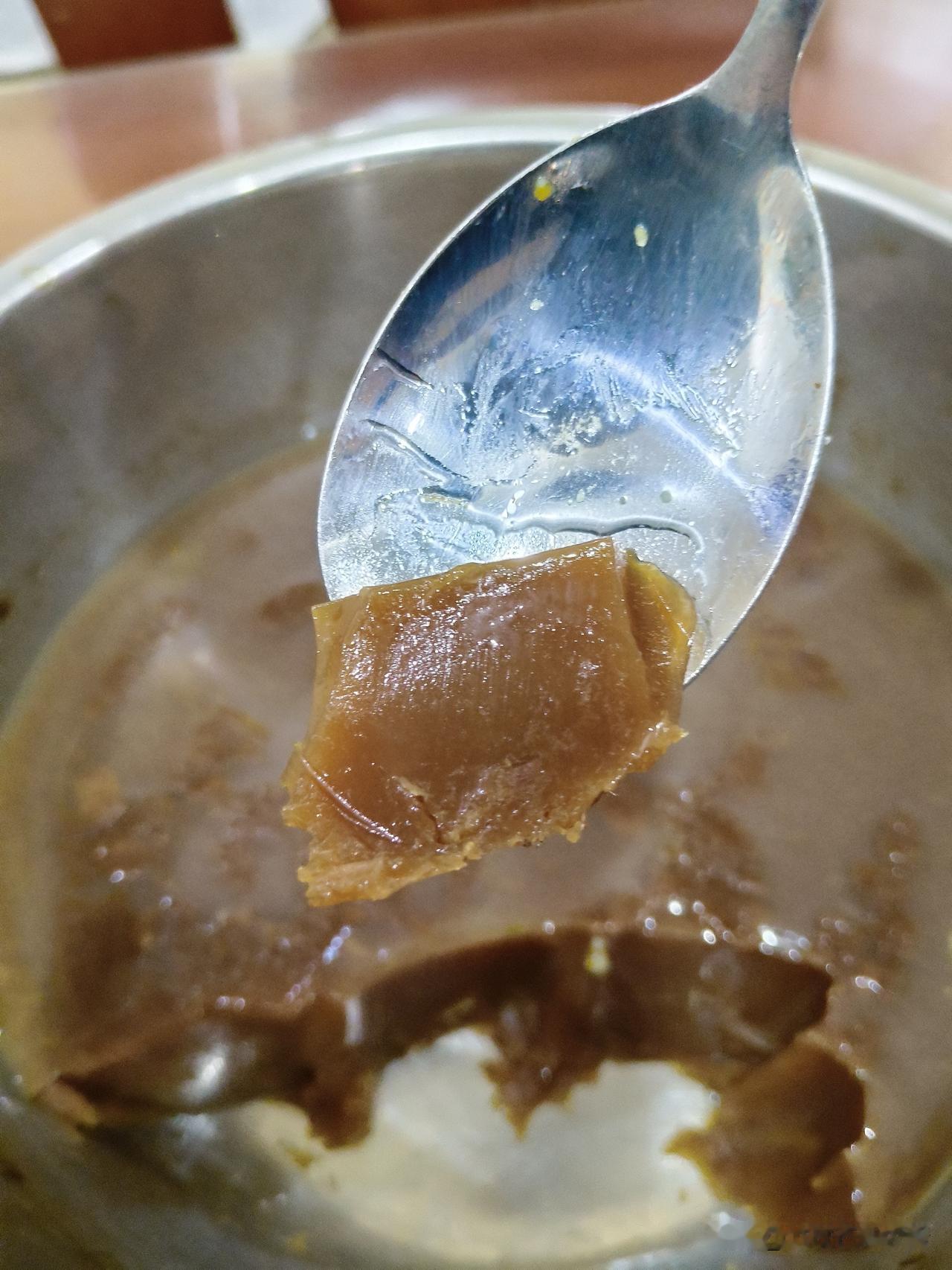 一日三餐，好好吃饭之——羊蹄儿冻！
又发现一种好吃的食物，吃起来欲罢不能。
前几