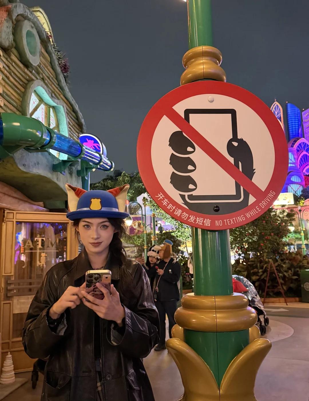 点👍还有🦊🐰嘛
疯狂动物城 欢迎回到疯狂动物城 疯狂动物城2
又去了疯狂动