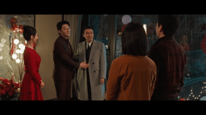 以法之名陈胜龙把反派俩字写脸上了 《以法之名》都在猜谁是反派的时候，陈胜龙把反派