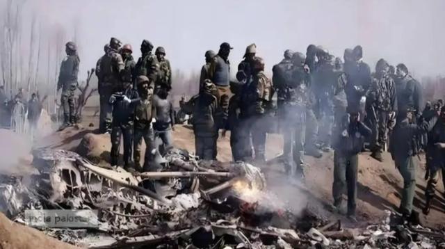 现在伊朗只有两条路可走，却都是死路。第一条是拒绝赔偿，可伊朗本身财政困难，根本拿